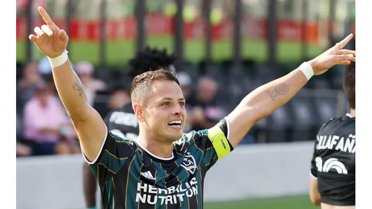 Javier Hernández recibió un guiño de un representante de Bayern Múnich