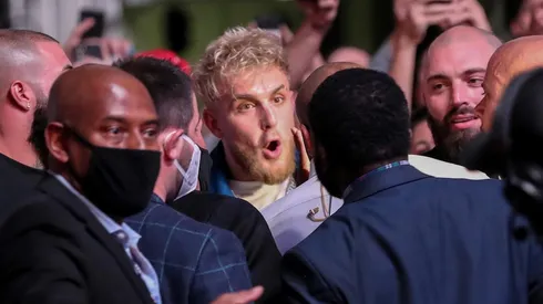 Jake Paul le dio una lección a Spence, Crawford y Jermall Charlo según Eddie Hearn