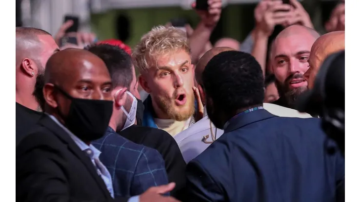 Jake Paul le dio una lección a Spence, Crawford y Jermall Charlo según Eddie Hearn
