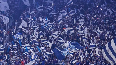 La afición de Rayados mostró su enojo