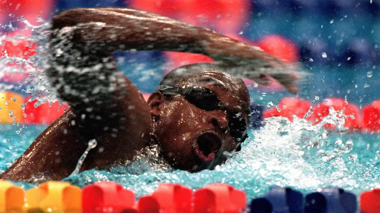 Éric Moussambani, el nadador más lento del mundo.