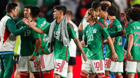 Emblemas de México deberán buscarse club para la temporada que está por iniciar