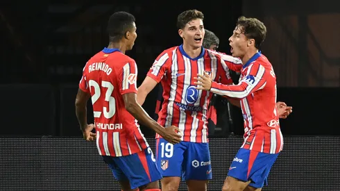 Los jugadores de Atlético de Madrid celebran un gol de Julián Álvarez.