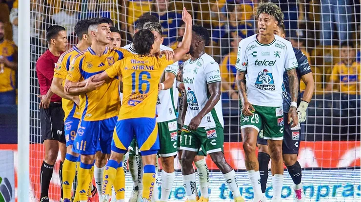 Los Felinos y la Fiera protagonizaron un polémico empate en El Volcán.