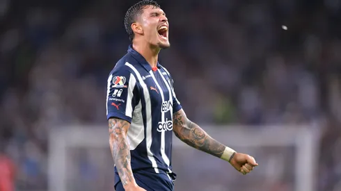 Brandon Vázquez celebra un gol de Rayados.