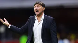 Hernán Cristante chicaneó a Guillermo Ochoa