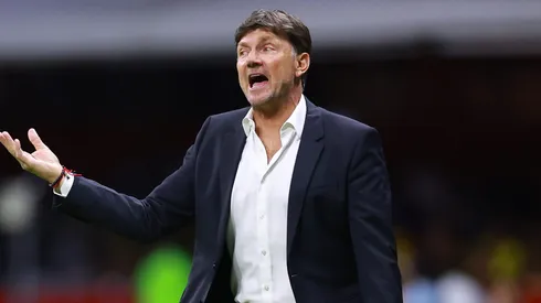 Hernán Cristante chicaneó a Guillermo Ochoa