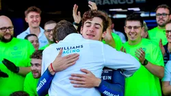 James Vowles abraza a Franco Colapinto