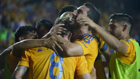 Los jugadores de Tigres, a puro festejo.