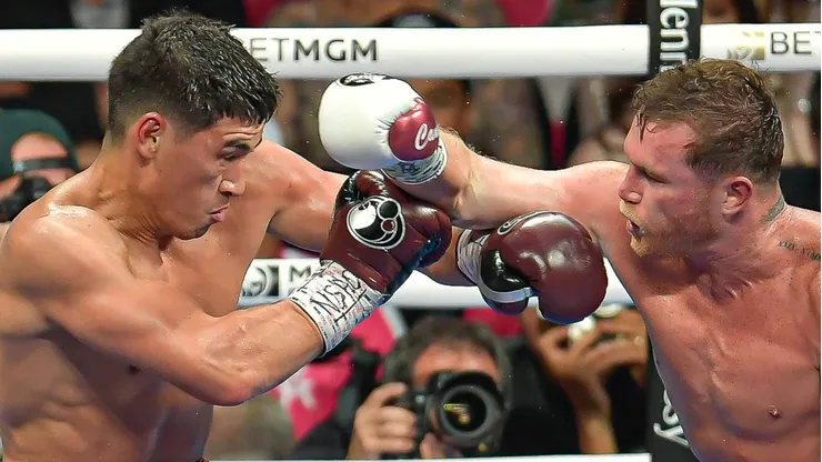 Dmitry Bivol rompió el silencio y respondió al interés de Canelo Álvarez de una revancha
