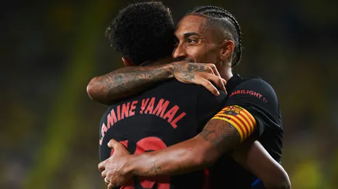 Lamine Yamal y Raphinha festejan el triunfo de Barcelona por 5-1 ante Villarreal.