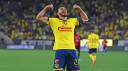 Henry Martin ya es el cuarto máximo goleador de América