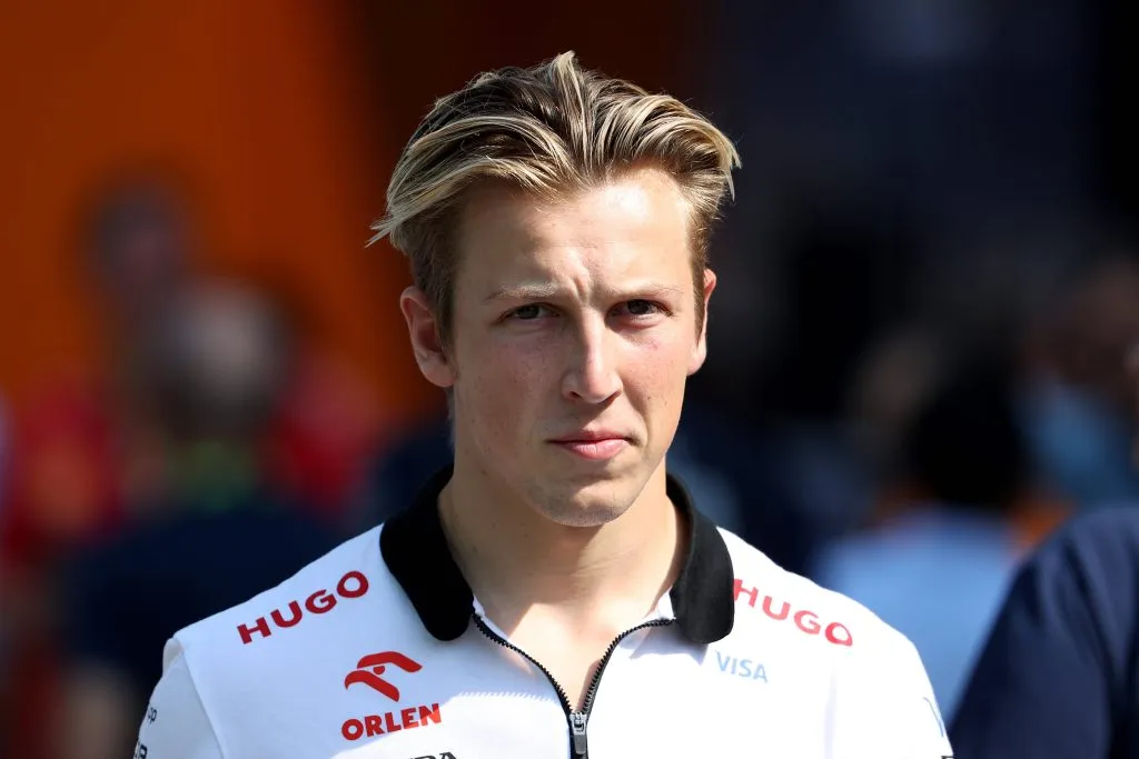 Liam Lawson con la indumentaria de RB (IMAGO)