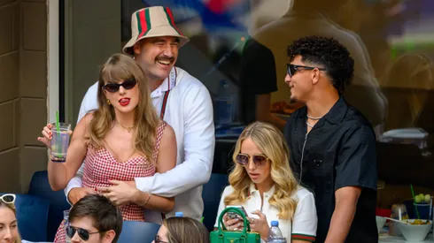 Kelce y Mahomes, amigos también fuera del campo.