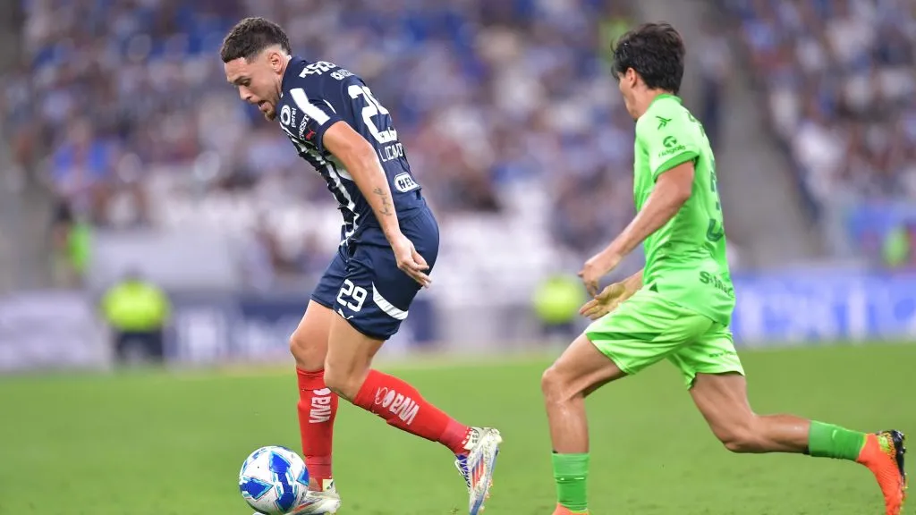 Lucas conduce, Moíses persigue: Ocampos, clave en la victoria albiazul [Foto: Getty]