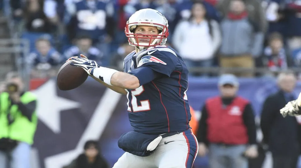Tom Brady, en su época como mariscal de campo de los New England Patriots. (Imago)