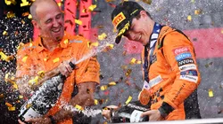 Oscar Piastri festeja su triunfo en Bakú