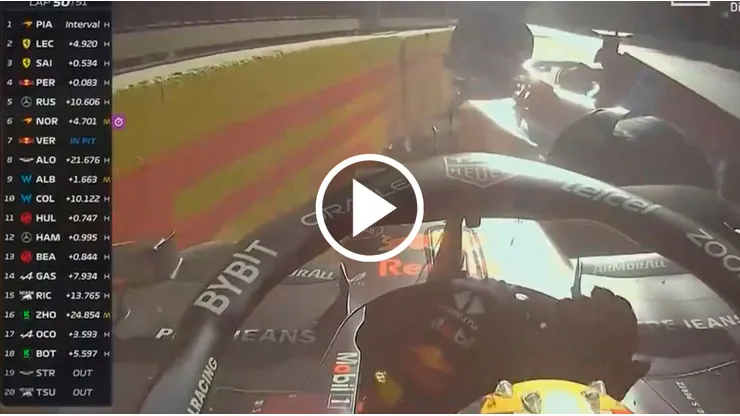Checo Pérez fue chocado por Carlos Sainz en Baku