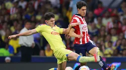 Israel Reyes y José Castillo, en el último clásico.