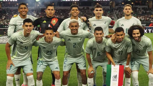 September 10, 2024, Arlington, Texas, United States: Team Mexico posing before the International Friendly, Länderspiel, Nationalmannschaft match between Mexico and Canada at AT&T Stadium. Final Score Mexico and Canada tied 0-0. Arlington United States - ZUMAe321 20240910_zsa_e321_003 Copyright: xJavierxVicenciox/xEyepixxGroupx