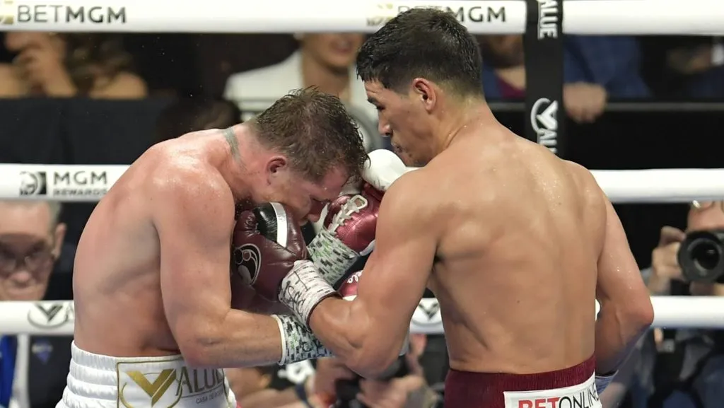 Canelo Álvarez y Dmitry Bivol podrían llegar a tener una revancha.