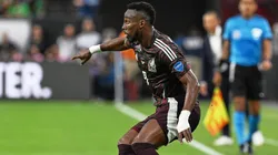 Julián Quiñones causa baja de Selección Mexicana