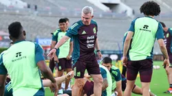 Poca concurrencia de la afición de México al partido de la Selección