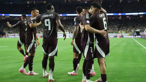 Los jugadores de México festejan en la Copa América.