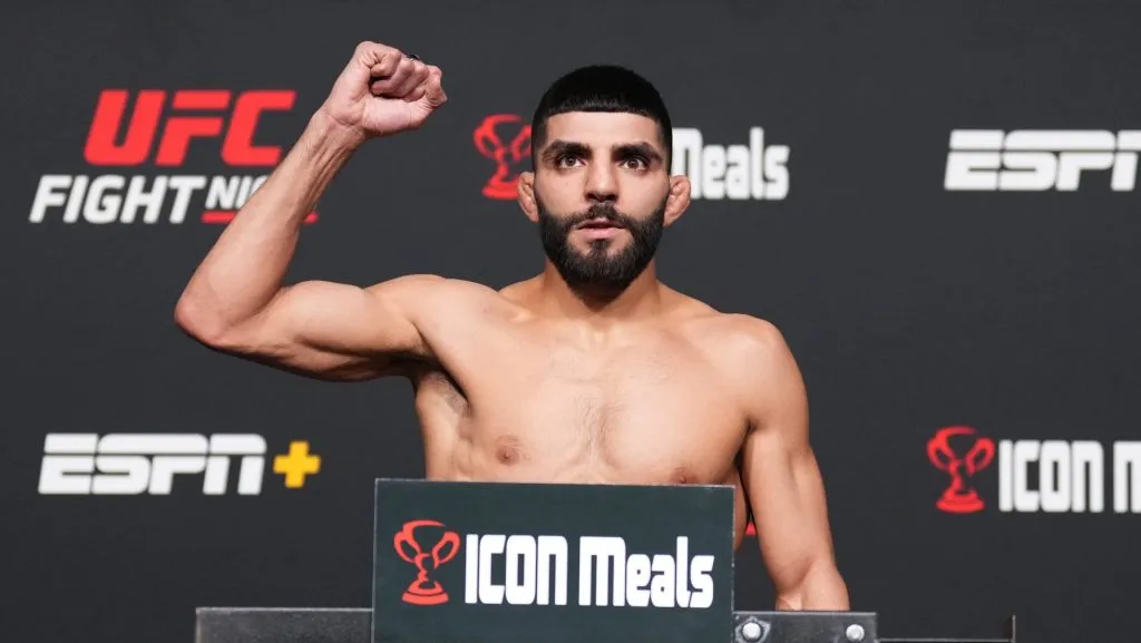 Amir Albazi será el rival de Brandon Moreno este sábado 2 de septiembre en Canadá. (GETTY IMAGES)