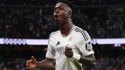 Vinicius marca un gol de Real Madrid.