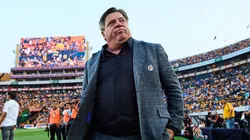 Miguel Herrera realizó una curiosa crítica contra Santiago Giménez