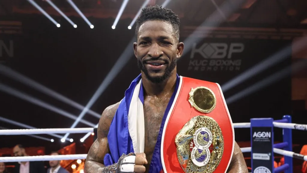 William Scull está listo para pelear con Canelo Álvarez en 2025. (GETTY IMAGES)