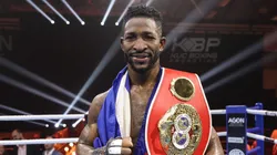 William Scull enfrentará a Canelo Álvarez en la pelea más grande de su carrera.