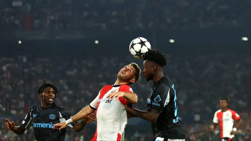 Santiago Giménez y una baja sensible para Feyenoord [Foto: Getty Images]