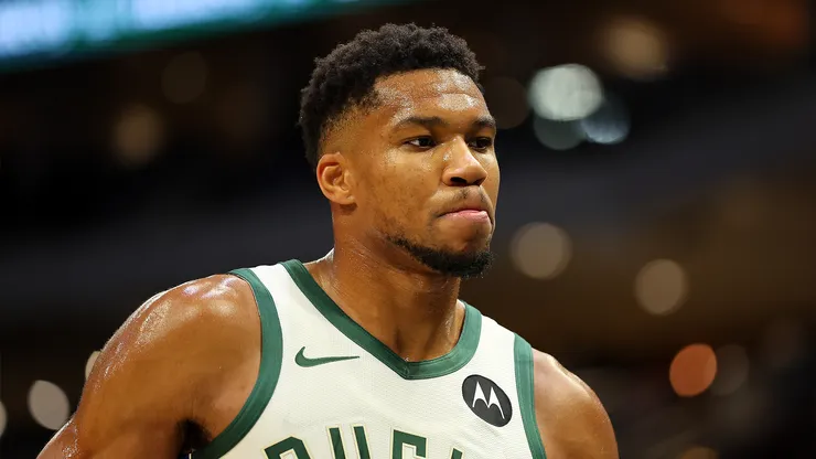 Giannis Antetokounmpo, estrella de Milwaukee Bucks