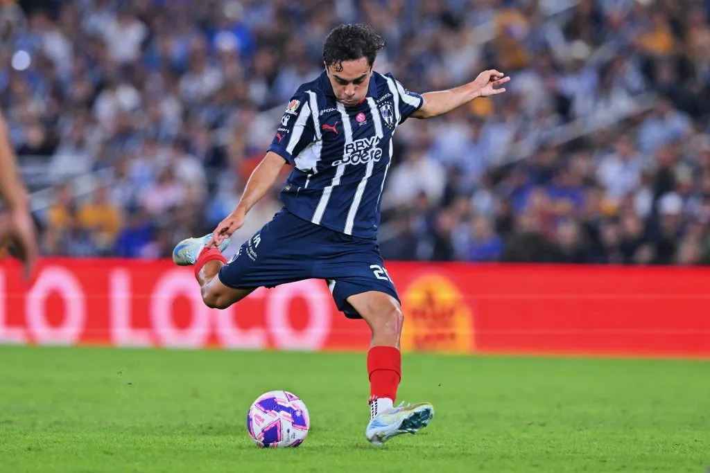 Iker Fimbres fue el héroe del Clásico Regio (IMAGO)