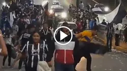 ¡Lamentable! Aficionado de Rayados agrede a otro de Tigres UANL antes del Clásico Regio 139