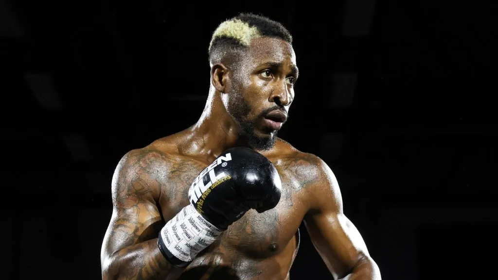 William Scull es el nuevo campeón supermediano de la FIB.