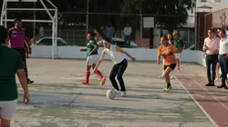 A que equipo le van los principales políticos de México.