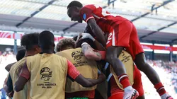 Los jugadores de Canadá, a puro festejo.