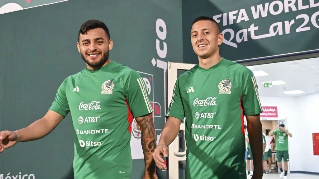 Alexis Vega y el Piojo Alvarado compartieron en Chivas y lo hacen en el Tri (Imago7)