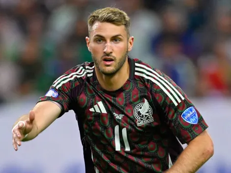 ¿Por qué no juega Santiago Giménez en México vs. Valencia?