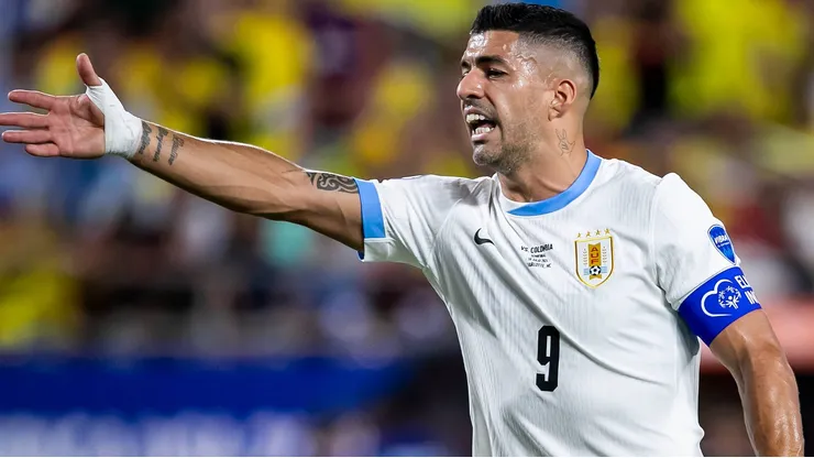 El histórico delantero charrúa no estará presente en el Estadio Nacional de Lima.