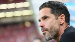 Fernando Gago dejó de ser el DT de Chivas.