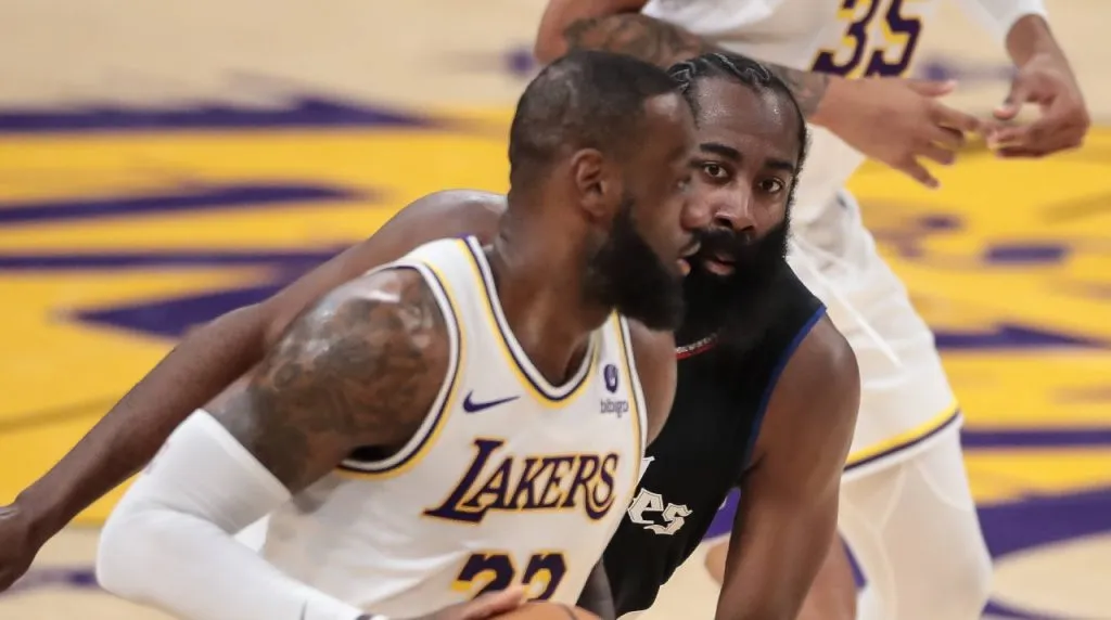 LeBron James y James Harden. (Foto: Imago)