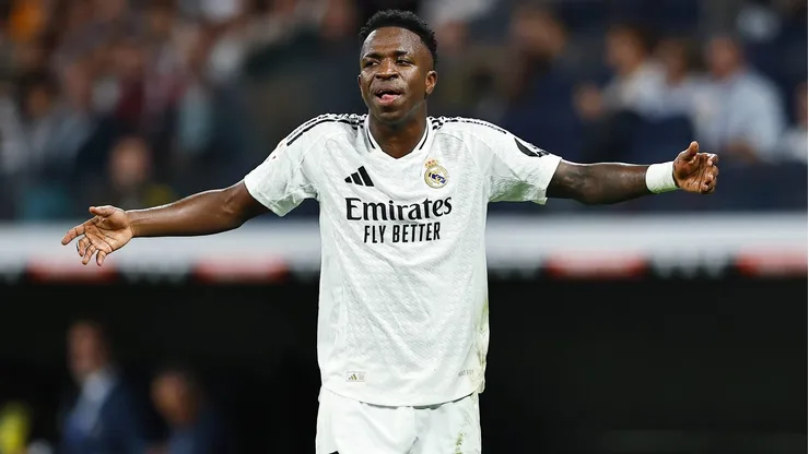 Vinícius sufrió una lesión cervical en el duelo ante Villarreal.