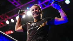 Julianna Peña hizo historia en UFC 307 y destronó a Raquel Pennington en la división gallo.