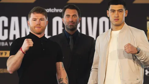 Dmitry Bivol parece no tener en la mira una pelea con Canelo Álvarez para el futuro.