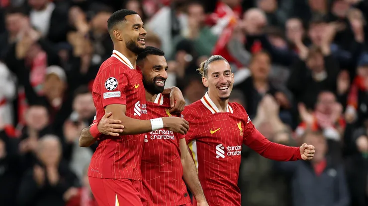 Los jugadores de Liverpool celebran un gol de Salah.