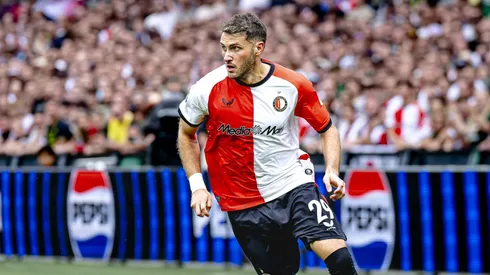 El delantero mexicano estuvo cerca de emigrar a Inglaterra.